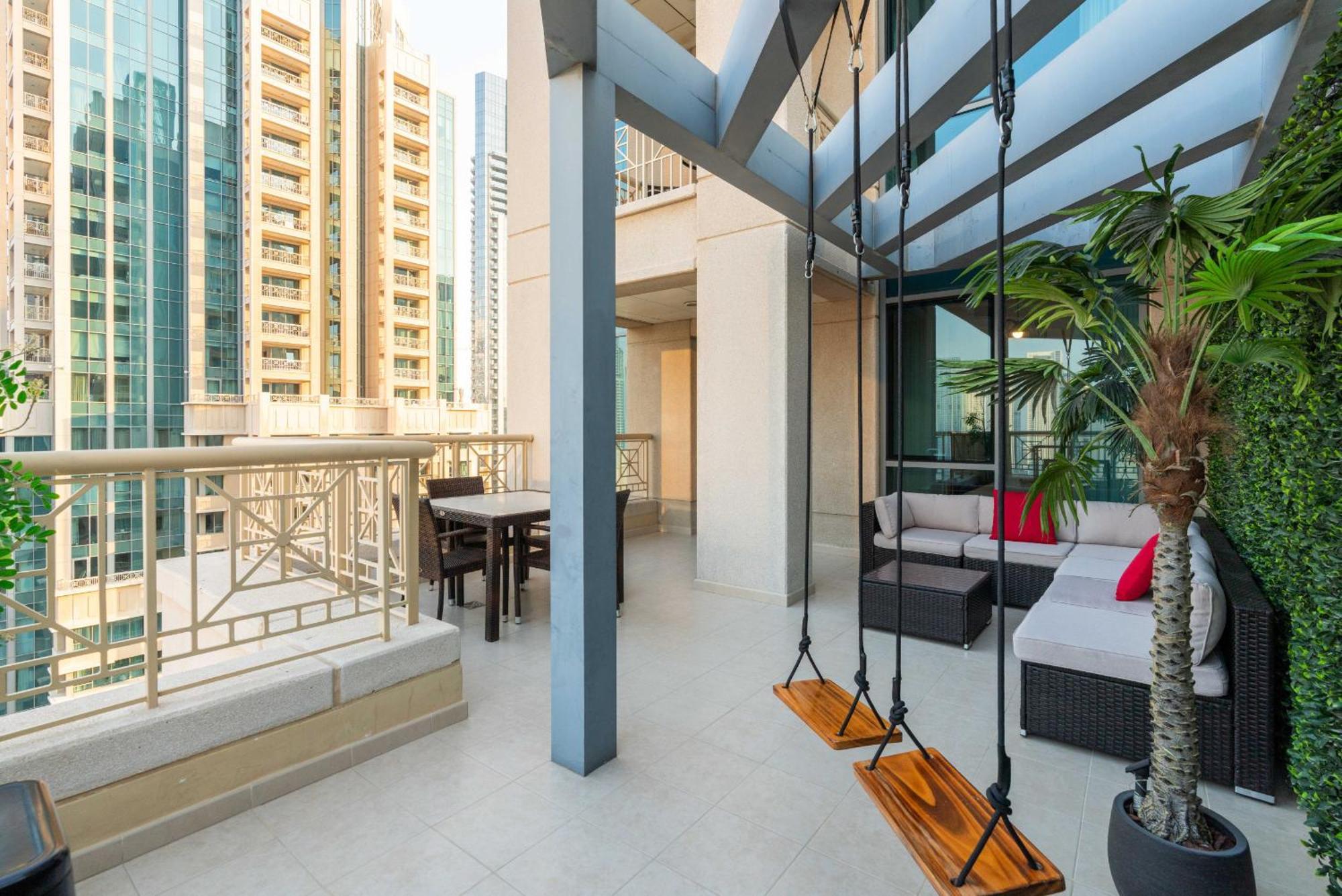 Luxury 2Br Downtown Apt With Burj Khalifa Views Dubai Exteriör bild